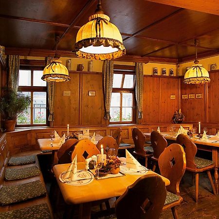 Altdeutsches Gasthaus Roter Hirsch Jena Exterior photo